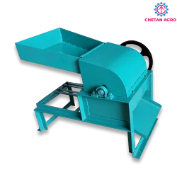 Copra cutting machine